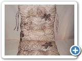 beige mit Blume  braun